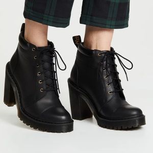 Dr. Martens Averil combat boots size US 6